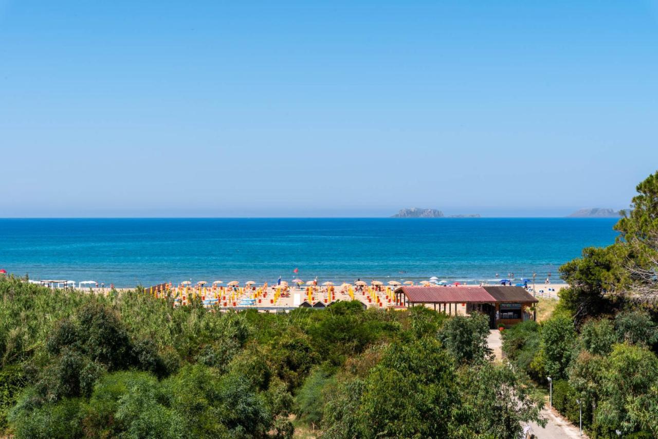 Solaris Paestum Hotell Eksteriør bilde