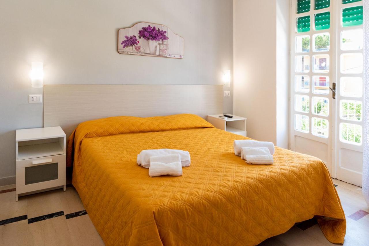 Solaris Paestum Hotell Eksteriør bilde